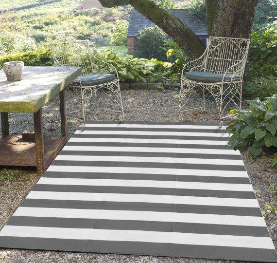 Brittany - Gray & White (9' x 12') Foldable Rug