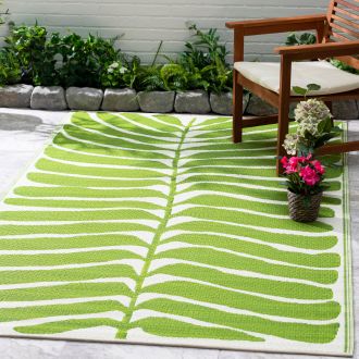 Hilo - Green Tropical Leaf Outdoor Rug for Patio 