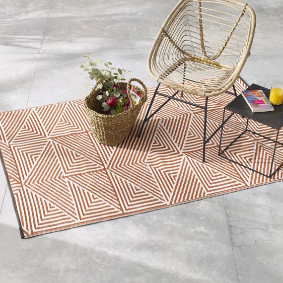 Recycled and Rugged: 5 Eco-Friendly Outdoor Doormats