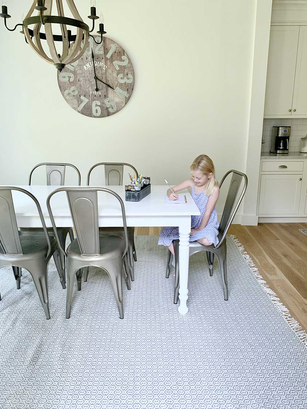 How to Warm Up a Space with a Family Friendly Rug